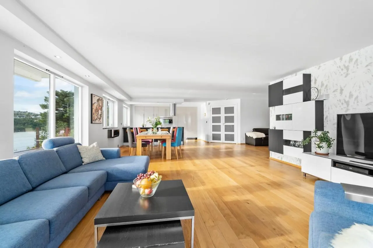 Penthouse Leilighet 200 Kvm Vakker Sjoutsikt. Apartamento Bergen